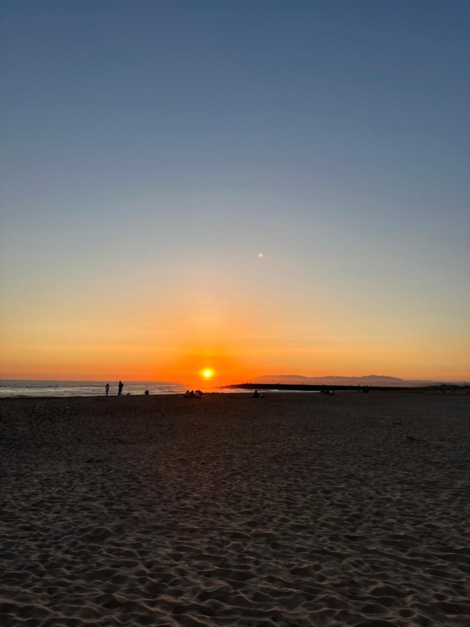 1-Bedroom Sea View Apartment With Private Balcony Costa Da Caparica, Just 5 Minutes From The Beach Costa de Caparica Luaran gambar